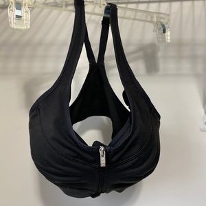 32C Black VSX Sports Bra